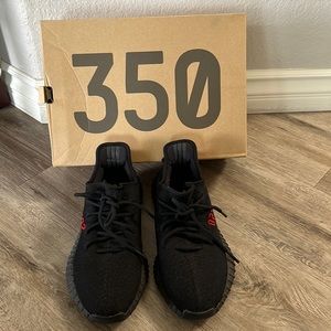 🔥Yeezy  boost 350 by Adidas, in great condition